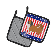 Load image into Gallery viewer, USA Patriotic Pekingese Pot Holders - Set of 2 - Heat-Resistant Kitchen Essentials BB3338PTHD