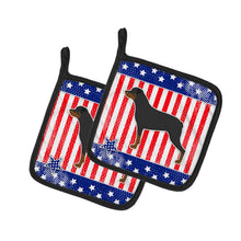 Load image into Gallery viewer, USA Patriotic Rottweiler Pot Holders - Set of 2 - Heat-Resistant Kitchen Essentials BB3366PTHD