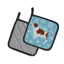 Load image into Gallery viewer, Winter Snowflake Welsh Springer Spaniel Pot Holders - Set of 2 - Heat-Resistant Kitchen Essentials BB3500PTHD
