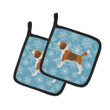 Load image into Gallery viewer, Winter Snowflake Beagle Pot Holders - Set of 2 - Heat-Resistant Kitchen Essentials BB3510PTHD