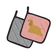 Load image into Gallery viewer, Cocker Spaniel Checkerboard Pink Pot Holders - Set of 2 - Heat-Resistant Kitchen Essentials BB3586PTHD