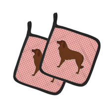 Load image into Gallery viewer, Portuguese Sheepdog Dog Checkerboard Pink Pot Holders - Set of 2 - Heat-Resistant Kitchen Essentials BB3631PTHD