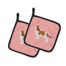 Load image into Gallery viewer, Cavalier King Charles Spaniel Checkerboard Pink Pot Holders - Set of 2 - Heat-Resistant Kitchen Essentials BB3649PTHD