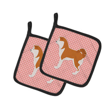 Load image into Gallery viewer, Akita Checkerboard Pink Pot Holders - Set of 2 - Heat-Resistant Kitchen Essentials BB3672PTHD