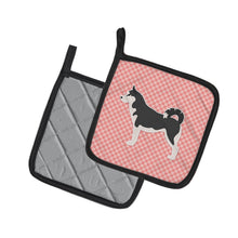 Load image into Gallery viewer, Siberian Husky Checkerboard Pink Pot Holders - Set of 2 - Heat-Resistant Kitchen Essentials BB3680PTHD