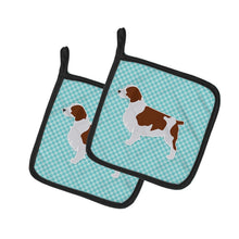 Load image into Gallery viewer, Welsh Springer Spaniel  Checkerboard Blue Pot Holders - Set of 2 - Heat-Resistant Kitchen Essentials BB3700PTHD