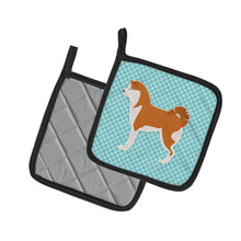 Load image into Gallery viewer, Akita Checkerboard Blue Pot Holders - Set of 2 - Heat-Resistant Kitchen Essentials BB3772PTHD