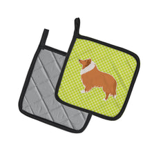 Load image into Gallery viewer, Collie Checkerboard Green Pot Holders - Set of 2 - Heat-Resistant Kitchen Essentials BB3816PTHD