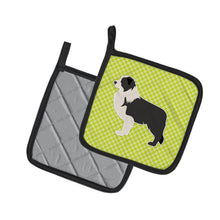 Load image into Gallery viewer, Black Border Collie Checkerboard Green Pot Holders - Set of 2 - Heat-Resistant Kitchen Essentials BB3823PTHD