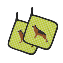 Load image into Gallery viewer, German Shepherd Checkerboard Green Pot Holders - Set of 2 - Heat-Resistant Kitchen Essentials BB3824PTHD
