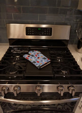 Load image into Gallery viewer, Puli Dog House Collection Oven Mitt BB3963OVMT