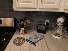 Load image into Gallery viewer, Dog House Collection Blue Natural Great Dane Oven Mitt BB4087OVMT