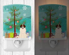 Load image into Gallery viewer, Merry Christmas Tree Moscow Watchdog Ceramic Night Light BB4152CNL