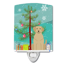 Load image into Gallery viewer, Merry Christmas Tree Yellow Labrador Ceramic Night Light BB4180CNL