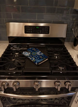 Load image into Gallery viewer, Blue Flowers Doberman Pinscher Oven Mitt BB5096OVMT