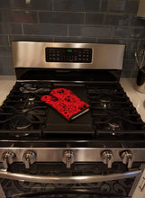 Load image into Gallery viewer, Day of the Dead Orange Oven Mitt BB5119OVMT