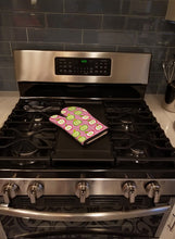 Load image into Gallery viewer, Apples on Pink Oven Mitt BB5141OVMT
