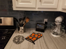 Load image into Gallery viewer, Oranges on Gray Oven Mitt BB5142OVMT