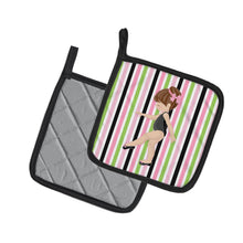 Load image into Gallery viewer, Ballerina Brunette Point Pot Holders - Set of 2 - Heat-Resistant Kitchen Essentials BB5178PTHD