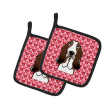 Load image into Gallery viewer, Basset Hound Hearts Pot Holders - Set of 2 - Heat-Resistant Kitchen Essentials BB5313PTHD
