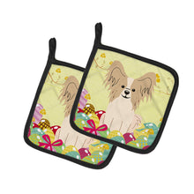 Load image into Gallery viewer, Easter Eggs Papillon Sable White Pot Holders - Set of 2 - Heat-Resistant Kitchen Essentials BB6077PTHD