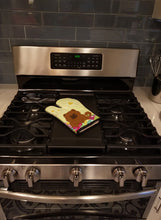 Load image into Gallery viewer, Easter Eggs Chow Chow Red Oven Mitt BB6142OVMT