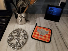 Load image into Gallery viewer, Ram with a Heart Pot Holders - Set of 2 - Heat-Resistant Kitchen Essentials BB6738PTHD