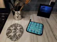Load image into Gallery viewer, Unicorn in Plaid Pot Holders - Set of 2 - Heat-Resistant Kitchen Essentials BB6740PTHD