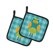 Load image into Gallery viewer, Owl on Blue Plaid Pot Holders - Set of 2 - Heat-Resistant Kitchen Essentials BB6755PTHD