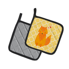 Load image into Gallery viewer, Foxy Love Pot Holders - Set of 2 - Heat-Resistant Kitchen Essentials BB6758PTHD