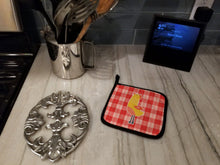 Load image into Gallery viewer, Chicken Pot Holders - Set of 2 - Heat-Resistant Kitchen Essentials BB6775PTHD