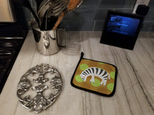 Load image into Gallery viewer, Zebra Pot Holders - Set of 2 - Heat-Resistant Kitchen Essentials BB6787PTHD