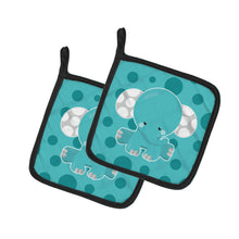 Load image into Gallery viewer, Polkadot Elephant Pot Holders - Set of 2 - Heat-Resistant Kitchen Essentials BB6836PTHD