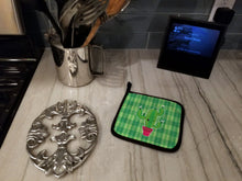 Load image into Gallery viewer, Cactus Plaid Pot Holders - Set of 2 - Heat-Resistant Kitchen Essentials BB6848PTHD