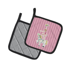 Load image into Gallery viewer, Circus Performer Pot Holders - Set of 2 - Heat-Resistant Kitchen Essentials BB6860PTHD