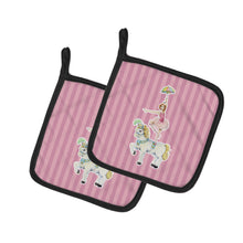 Load image into Gallery viewer, Circus Performer Pot Holders - Set of 2 - Heat-Resistant Kitchen Essentials BB6860PTHD