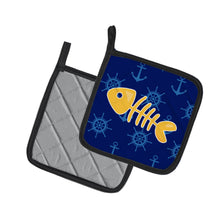 Load image into Gallery viewer, Fish Bones Pot Holders - Set of 2 - Heat-Resistant Kitchen Essentials BB6884PTHD