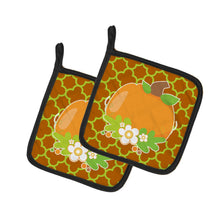 Load image into Gallery viewer, Fall Pumpkin Orange Quatrfoil Pot Holders - Set of 2 - Heat-Resistant Kitchen Essentials BB6919PTHD