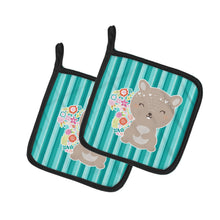 Load image into Gallery viewer, Flowered Squirrel Pot Holders - Set of 2 - Heat-Resistant Kitchen Essentials BB6936PTHD