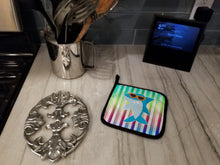 Load image into Gallery viewer, Cool Kat Shark Pot Holders - Set of 2 - Heat-Resistant Kitchen Essentials BB6944PTHD
