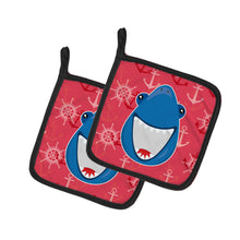 Load image into Gallery viewer, Shark Wide Open Pot Holders - Set of 2 - Heat-Resistant Kitchen Essentials BB6945PTHD