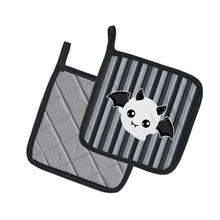 Load image into Gallery viewer, Halloween Ghost Bat Pot Holders - Set of 2 - Heat-Resistant Kitchen Essentials BB6964PTHD