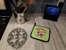 Load image into Gallery viewer, Monkey Going to School Pot Holders - Set of 2 - Heat-Resistant Kitchen Essentials BB7016PTHD