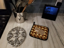 Load image into Gallery viewer, Bear Pot Holders - Set of 2 - Heat-Resistant Kitchen Essentials BB7030PTHD