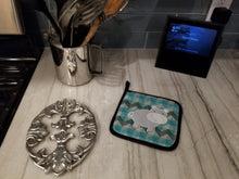 Load image into Gallery viewer, Hippopotamus Pot Holders - Set of 2 - Heat-Resistant Kitchen Essentials BB7031PTHD