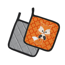 Load image into Gallery viewer, Baby Fox Quatrafoil Pot Holders - Set of 2 - Heat-Resistant Kitchen Essentials BB7085PTHD