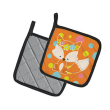 Load image into Gallery viewer, Baby Fox Flowerchild Polkadots Pot Holders - Set of 2 - Heat-Resistant Kitchen Essentials BB7091PTHD
