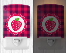 Load image into Gallery viewer, Stawberry Ceramic Night Light BB7105CNL
