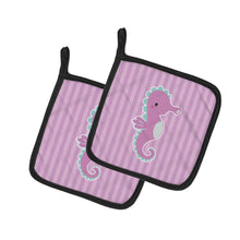 Load image into Gallery viewer, Seahorse Pot Holders - Set of 2 - Heat-Resistant Kitchen Essentials BB7119PTHD