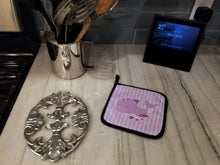 Load image into Gallery viewer, Purple Dolphin Pot Holders - Set of 2 - Heat-Resistant Kitchen Essentials BB7132PTHD